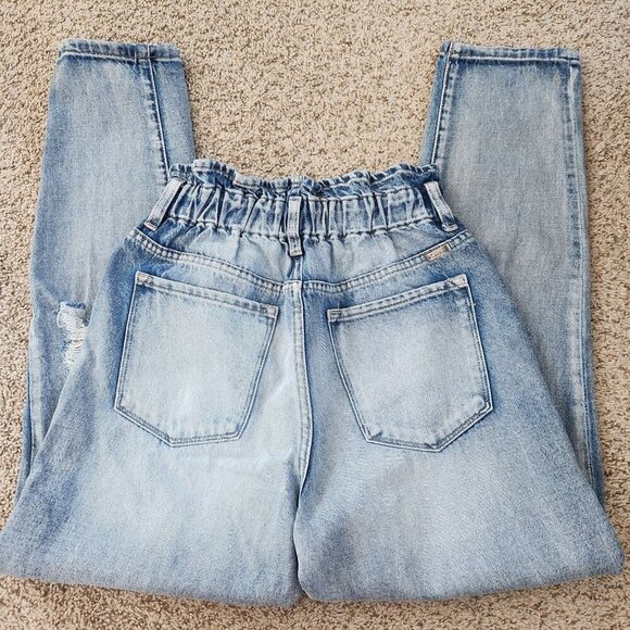 Kancan Elastic Waist Light Wash Distressed Jeans - Picture 2 of 8